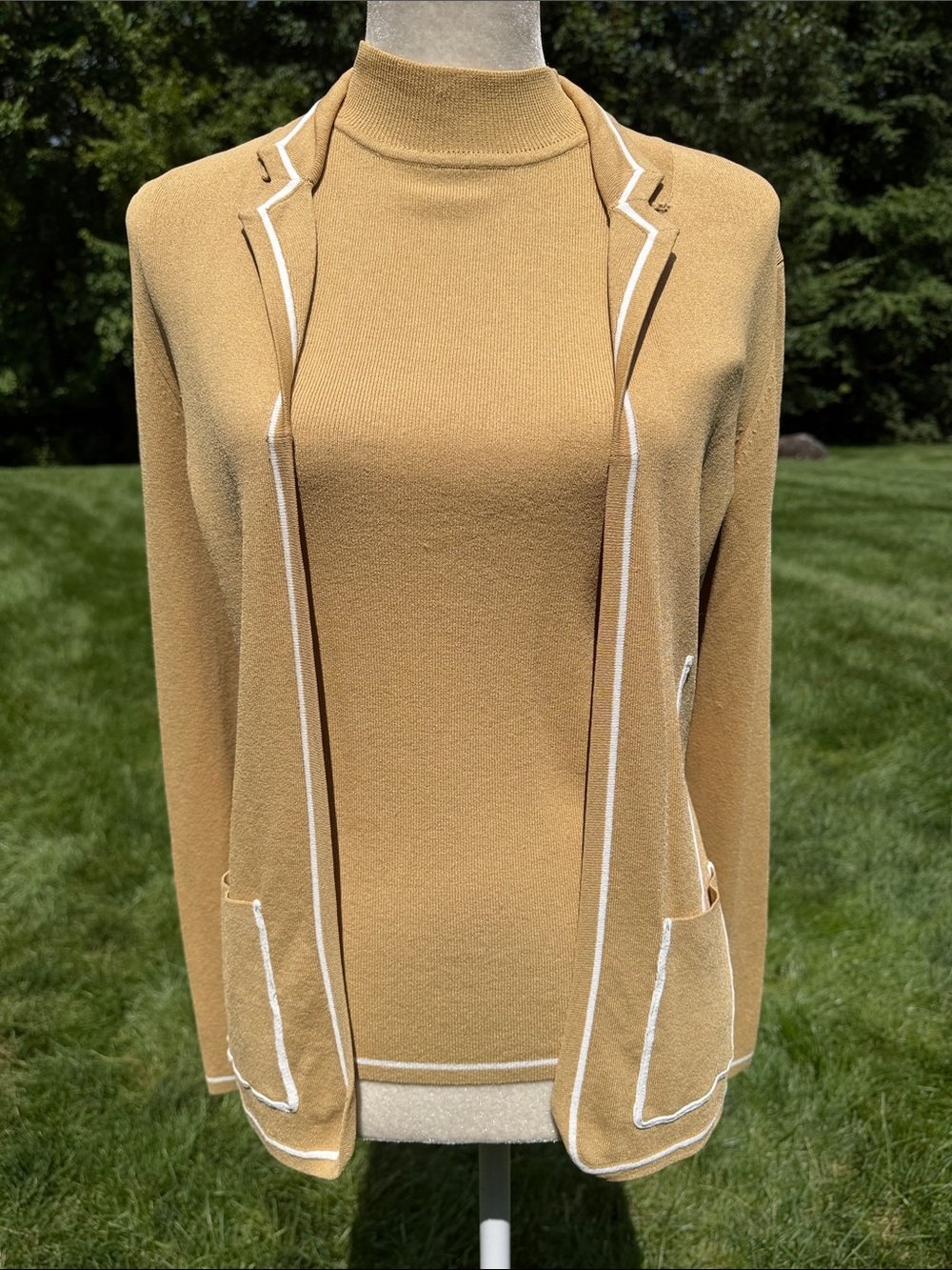 Woman's Camel Knit Cardigan Sweater and Sleeveless Top pants 👖with Contrast Trim